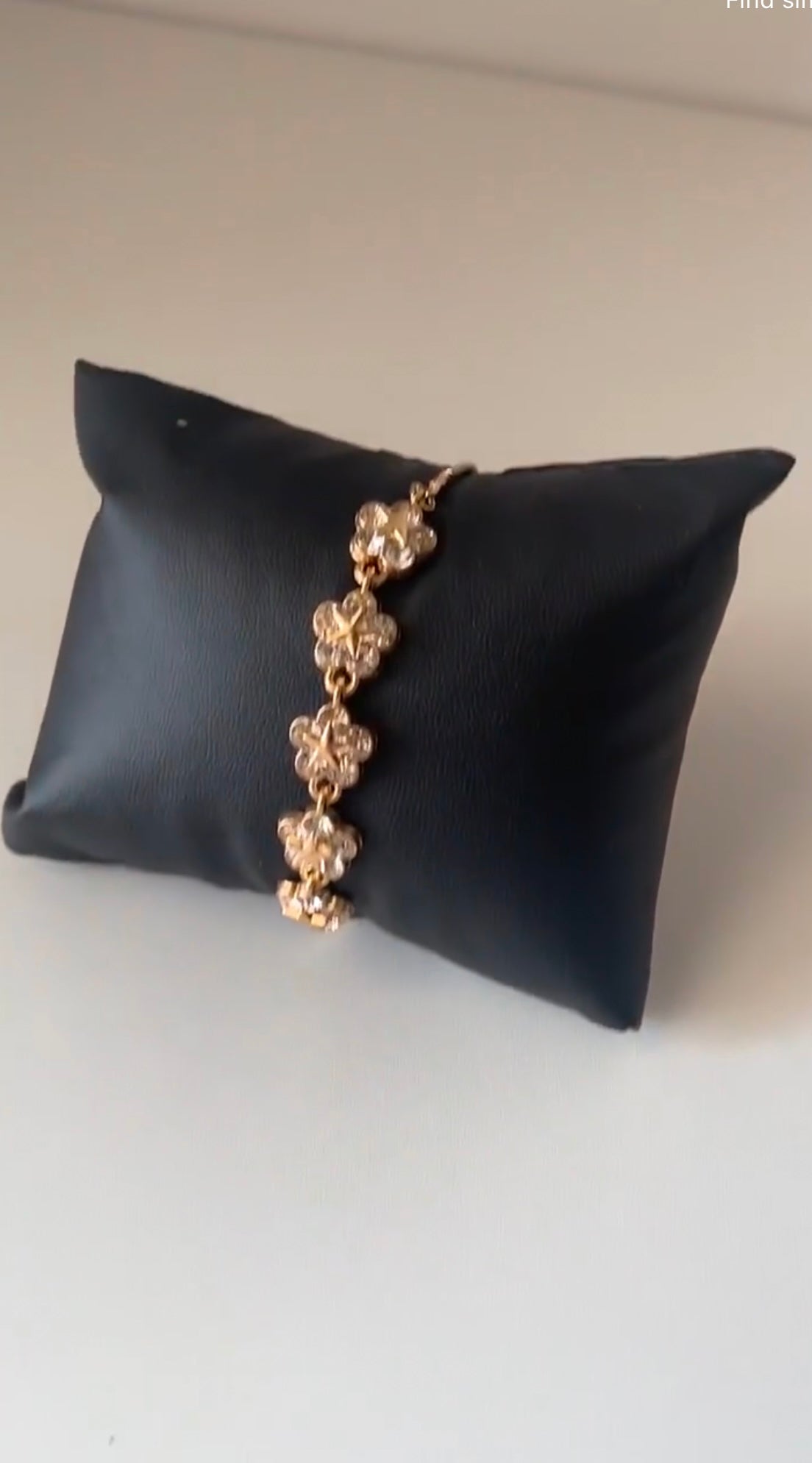 Elegant inlaid rhinestones Bracelet