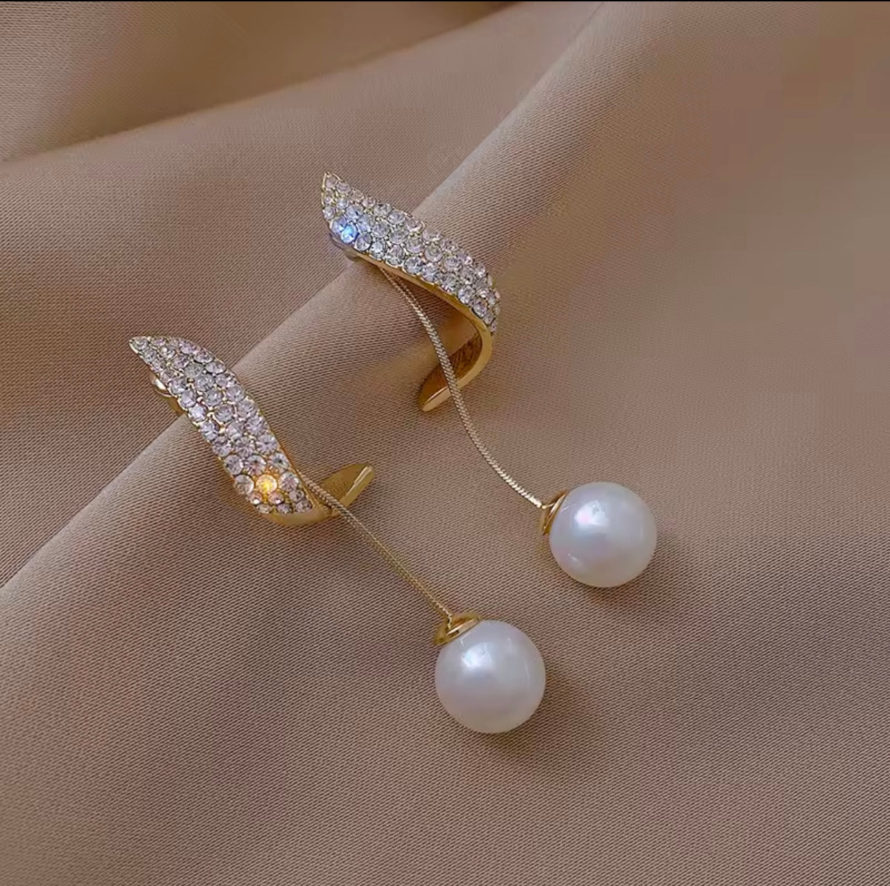 Gold Earrings with rhinestones and dangling pearls