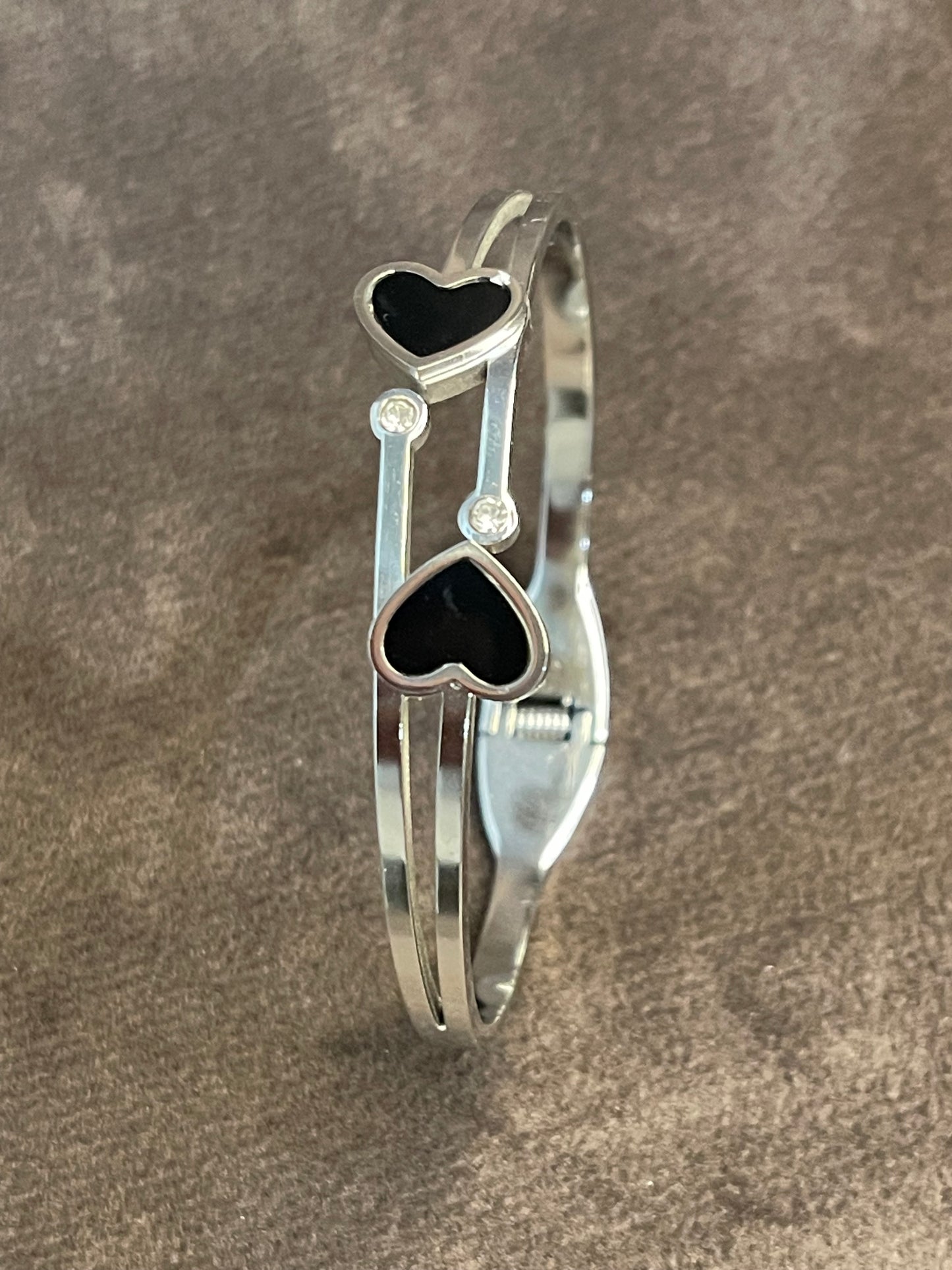 Elegant Double Heart Design Bangles