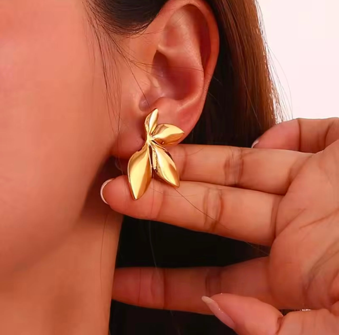 Vintage leaf shaped Earrings