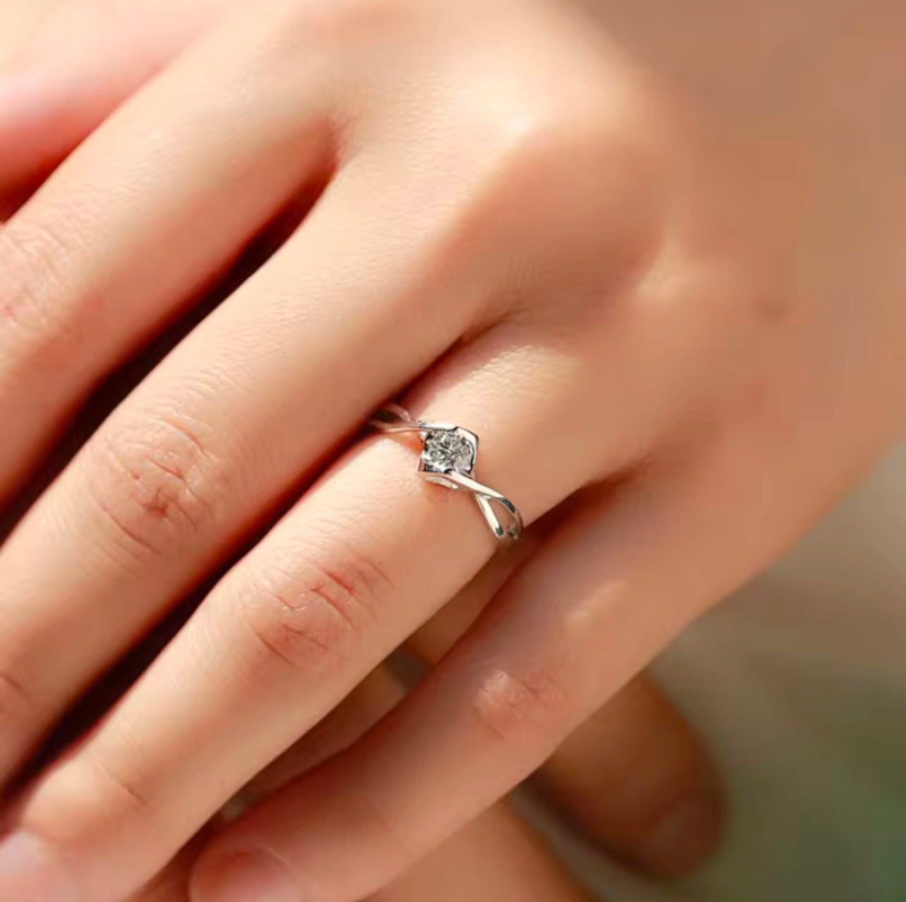 Cubic zirconia hollow cross design Ring